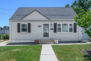 41 Wilson Avenue, Sayreville, NJ 08859
