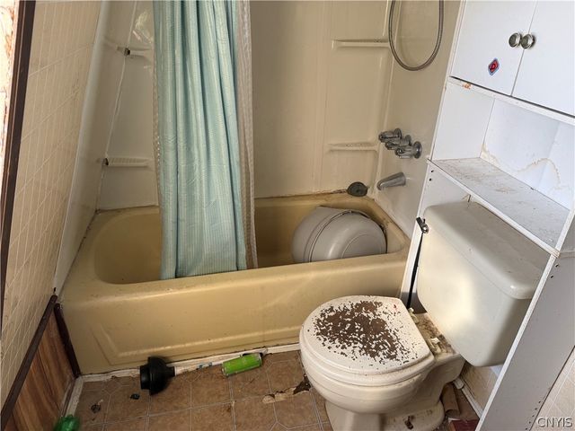 1222 State Route 49, Vienna, NY 13042