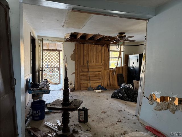 1222 State Route 49, Vienna, NY 13042