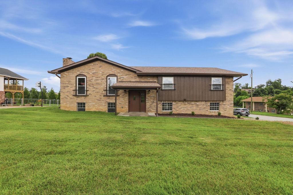 2802 Saint Lawrence Road, Chattanooga, TN 37421