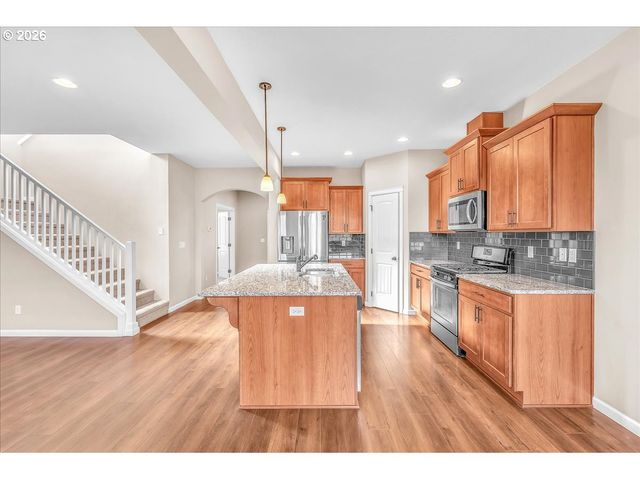 33955 Se VINE St, Scappoose, OR 97056