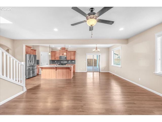 33955 Se VINE St, Scappoose, OR 97056