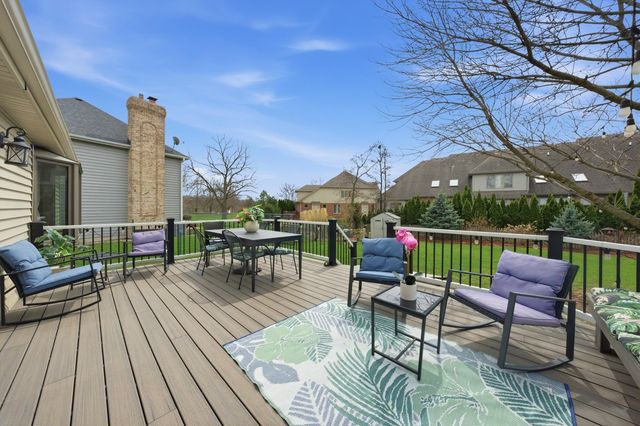 18 Newgate Avenue, Naperville, IL 60565