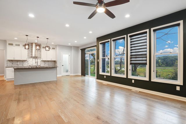 1070 Lakeview Drive, Hobart, IN 46342