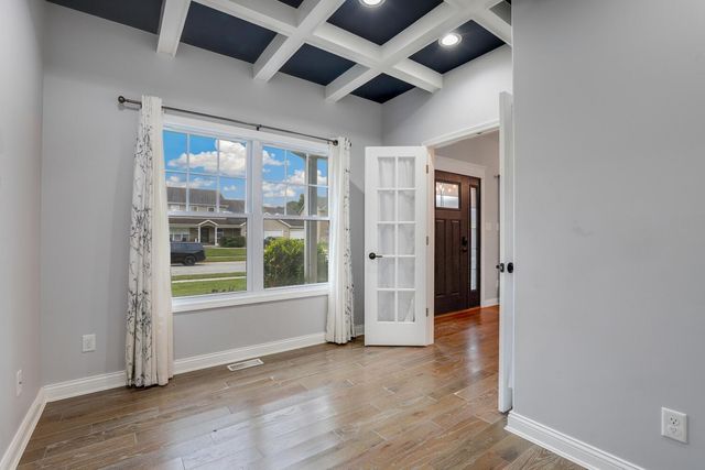 1070 Lakeview Drive, Hobart, IN 46342