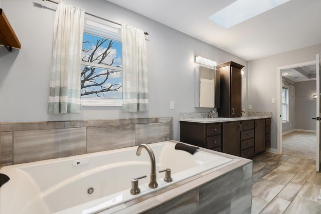 1070 Lakeview Drive, Hobart, IN 46342