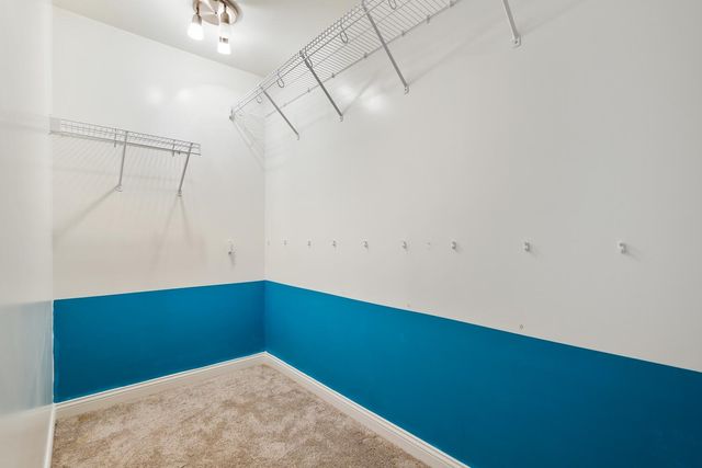 1070 Lakeview Drive, Hobart, IN 46342