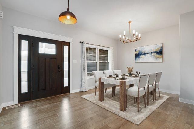 1070 Lakeview Drive, Hobart, IN 46342