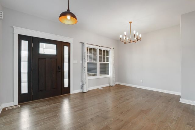 1070 Lakeview Drive, Hobart, IN 46342