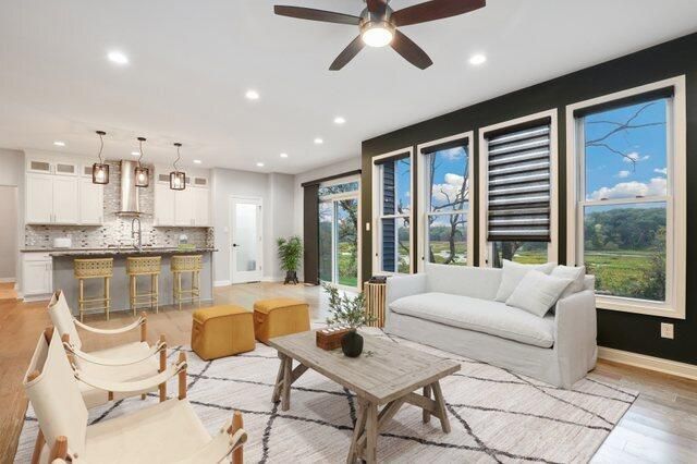 1070 Lakeview Drive, Hobart, IN 46342