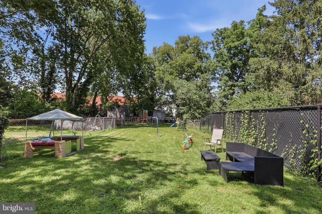 416 W JOHN ST, Martinsburg, WV 25401