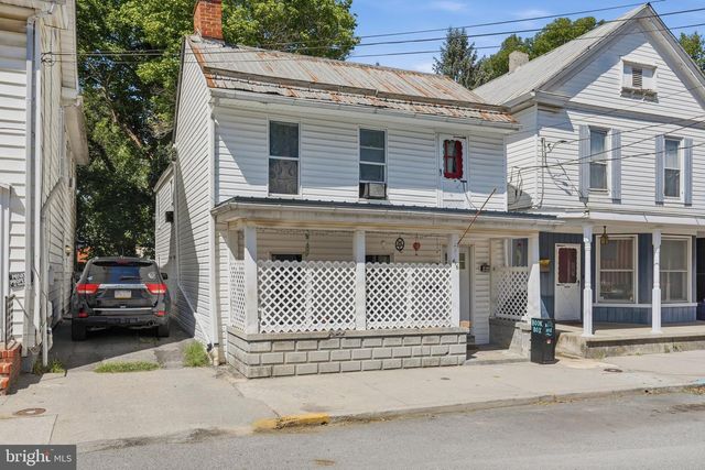 416 W JOHN ST, Martinsburg, WV 25401