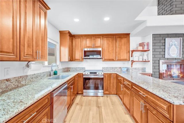 14472 Birmingham, Tustin, CA 92780