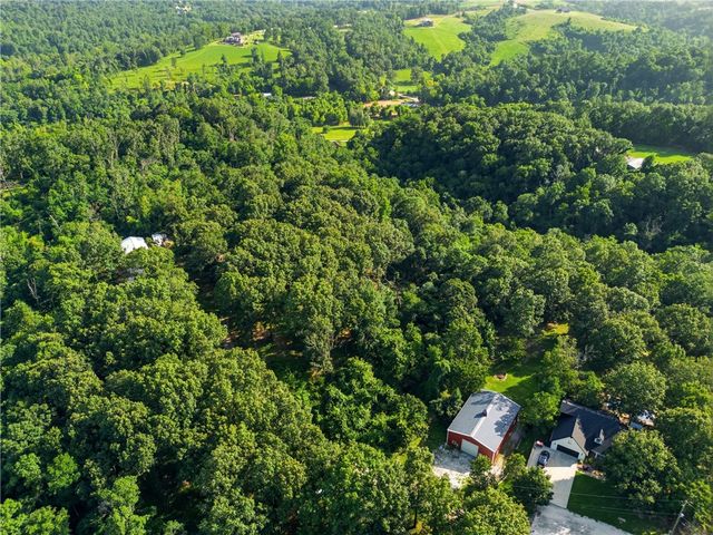 10095 El Camino Road, Rogers, AR 72758