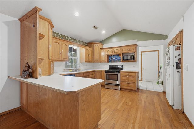 10095 El Camino Road, Rogers, AR 72758