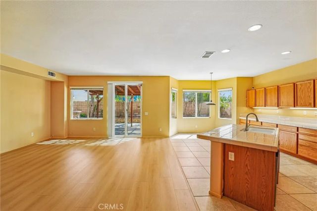 6792 Wells Springs, Eastvale, CA 91752