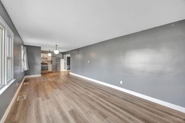 4524 Manchester Road, Middletown, OH 45042