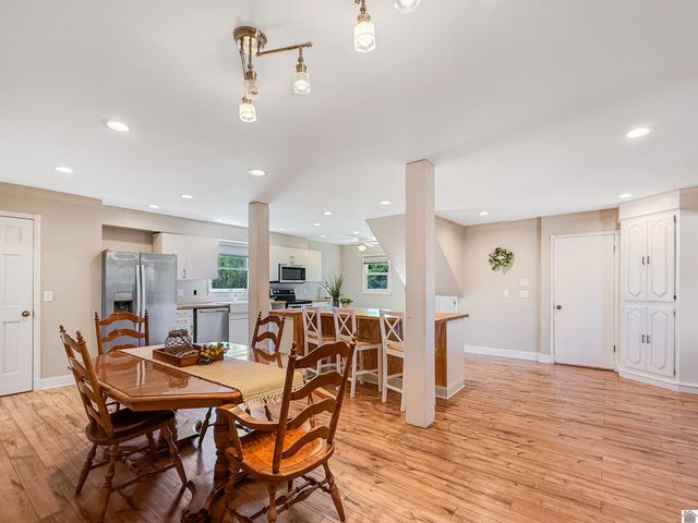 714 McDougal, Murray, KY 42071