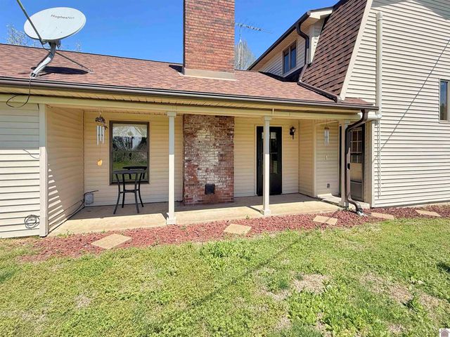 714 McDougal, Murray, KY 42071