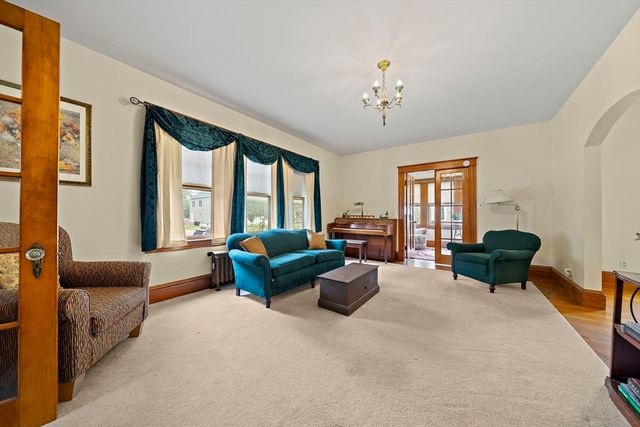 19 Byron Ave, Brockton, MA 02301