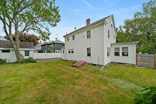 19 Byron Ave, Brockton, MA 02301
