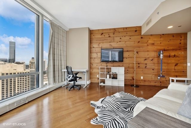 401 N Wabash Avenue 34F, Chicago, IL 60611