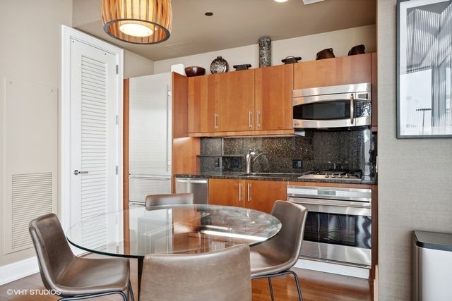 401 N Wabash Avenue 34F, Chicago, IL 60611
