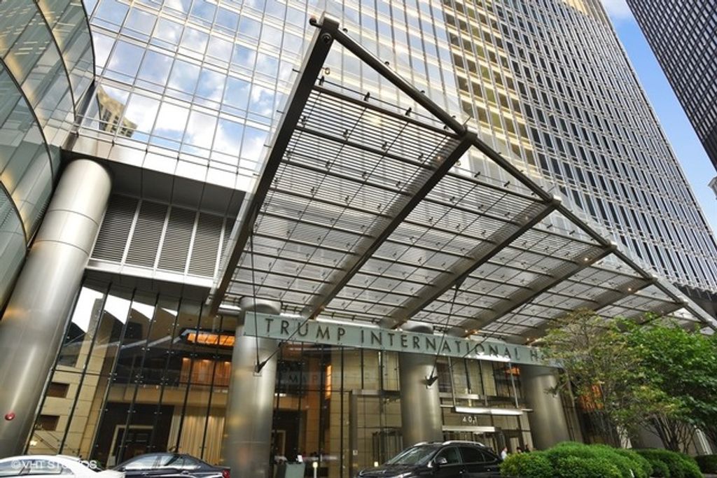 401 N Wabash Avenue 34F, Chicago, IL 60611