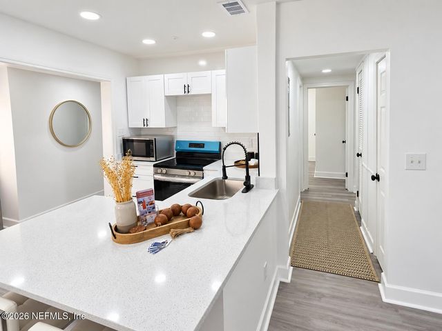 628 E 59TH Street, Jacksonville, FL 32208
