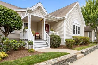 500 Mendon Road 323, Cumberland, RI 02864