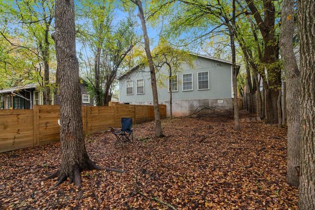 1304 Delano A, Austin, TX 78721