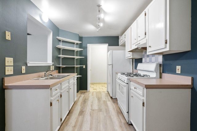 1304 Delano A, Austin, TX 78721