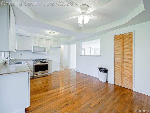 29277 Merrick Avenue, Warren, MI 48092