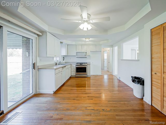 29277 Merrick Avenue, Warren, MI 48092