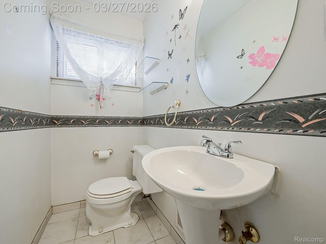 29277 Merrick Avenue, Warren, MI 48092