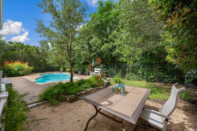 16411 YAUPON VLY, Helotes, TX 78023