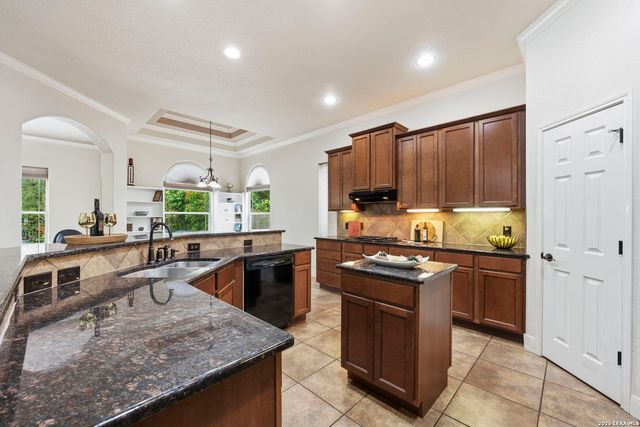 16411 YAUPON VLY, Helotes, TX 78023