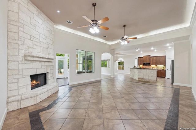16411 YAUPON VLY, Helotes, TX 78023