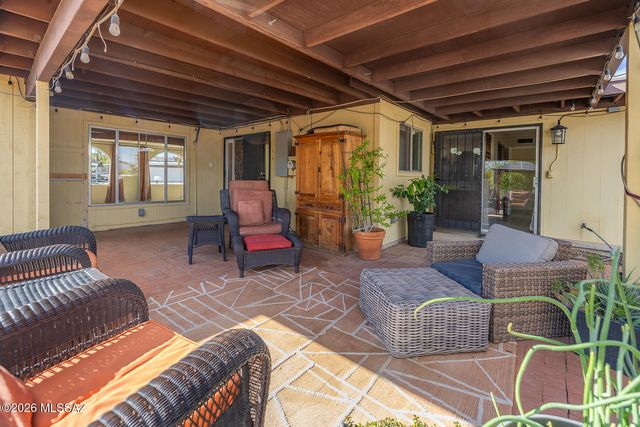 9921 E Bunker Hill Place, Tucson, AZ 85748