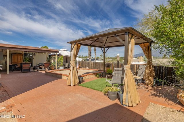 9921 E Bunker Hill Place, Tucson, AZ 85748