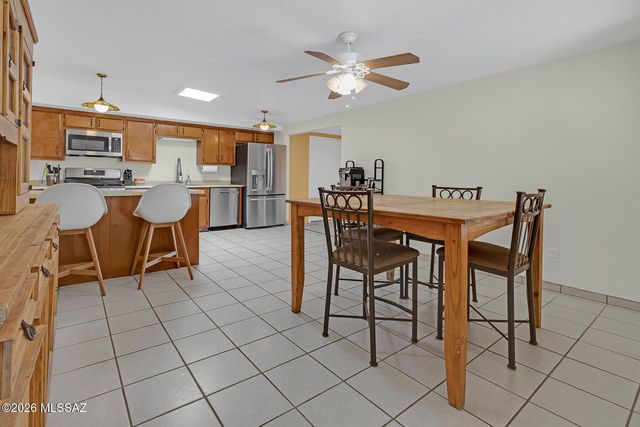 9921 E Bunker Hill Place, Tucson, AZ 85748