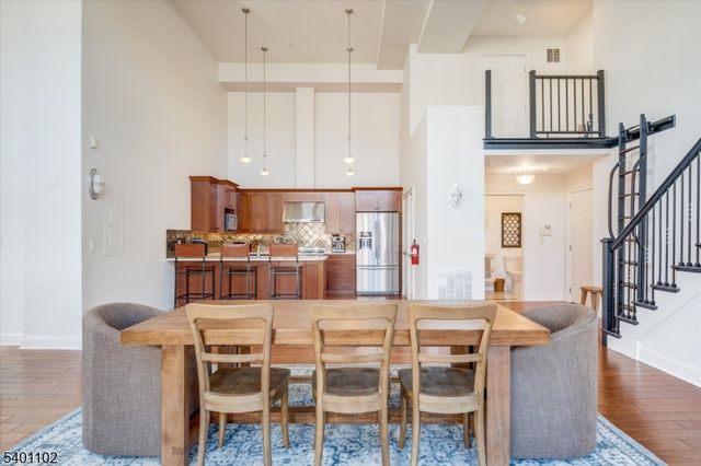 119 Walnut St 1, Montclair Twp., NJ 07042