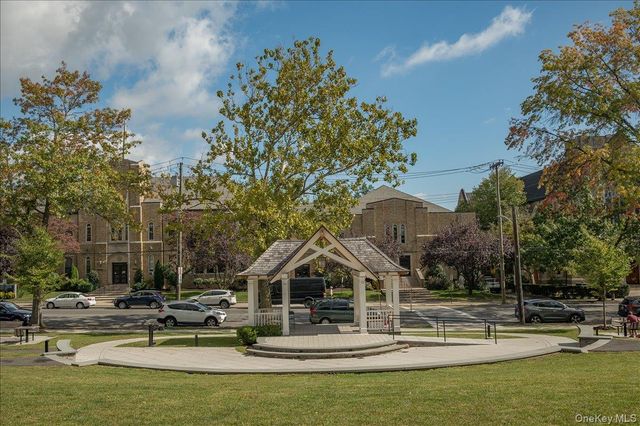 11 Cherry Avenue 2nd Floor, Larchmont, NY 10538