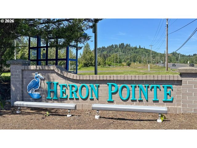 109 BLUE HERON Dr, Longview, WA 98632