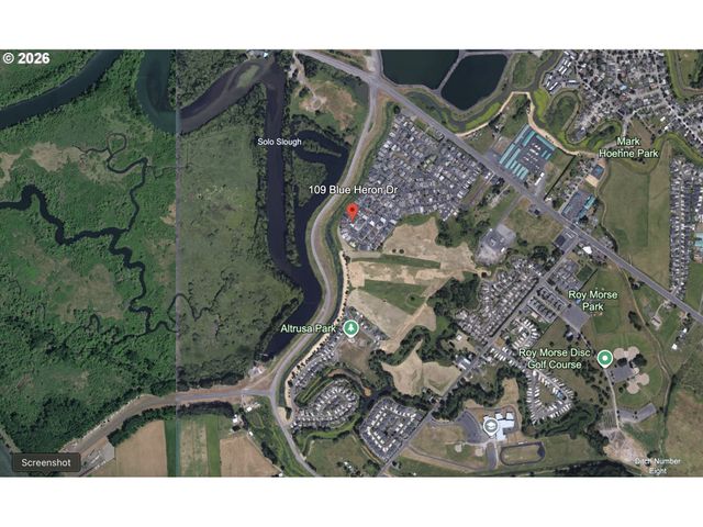 109 BLUE HERON Dr, Longview, WA 98632