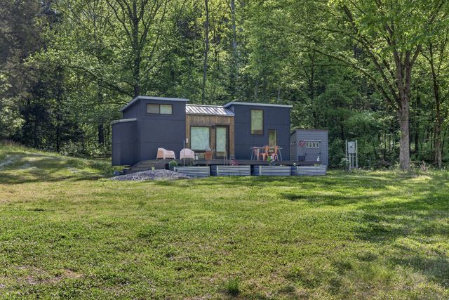 700 Ben Birdwell Ln, Bloomington Springs, TN 38545