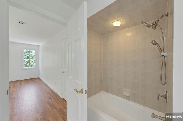 210 Woodmere Court, Franklin Lakes, NJ 07417