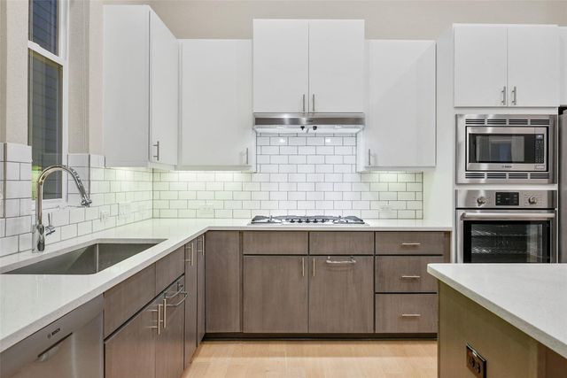 6109 Seville DR, Austin, TX 78724