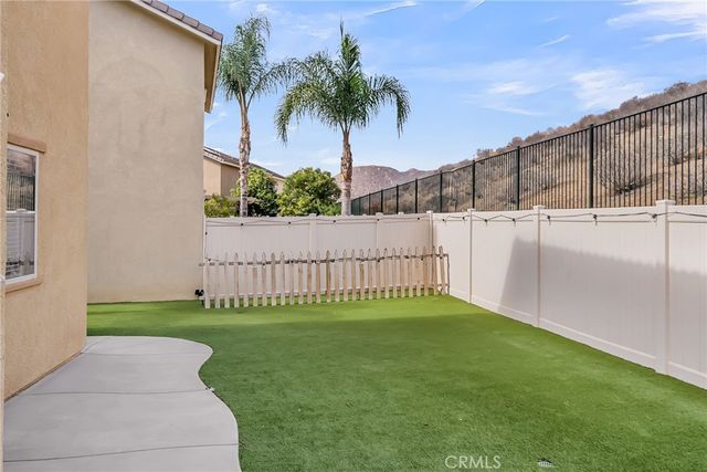 34234 Parkside Drive, Lake Elsinore, CA 92532