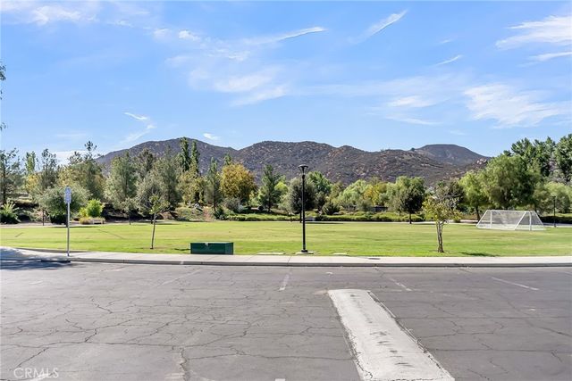 34234 Parkside Drive, Lake Elsinore, CA 92532